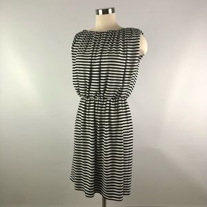 Maggy Boutique Casual Dress (size 6) Black/White